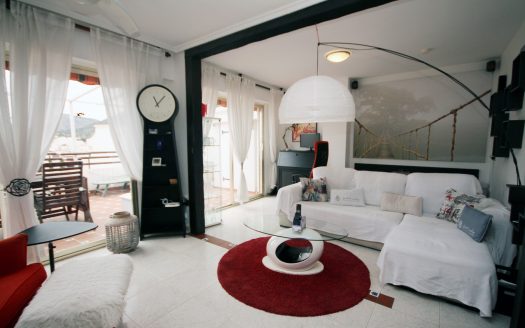 3 Bed, 2 Bath Penthouse in Calpe, Alicante