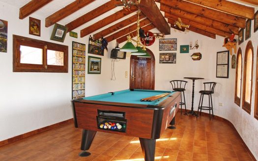 6 Bed, 6 Bath Villas in Moraira, Alicante