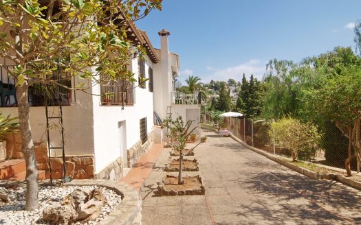 6 Bed, 3 Bath Villas in Benissa, Alicante