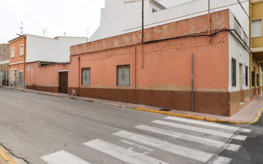 2 Bed, 1 Bath Town house in Otros, Valencia