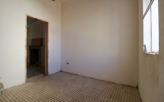 5 Bed, 2 Bath Town house in Benissa, Alicante