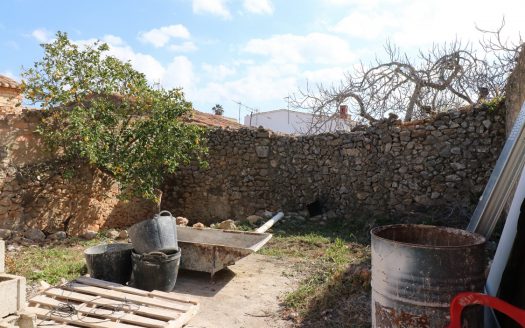 5 Bed, 2 Bath Town house in Benissa, Alicante