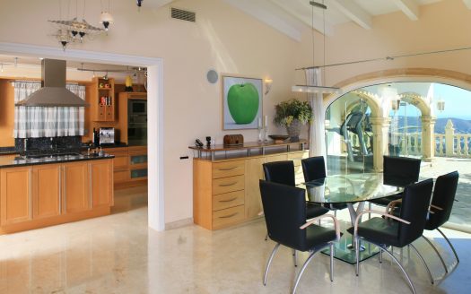 4 Bed, 3 Bath Villa in Moraira, Alicante